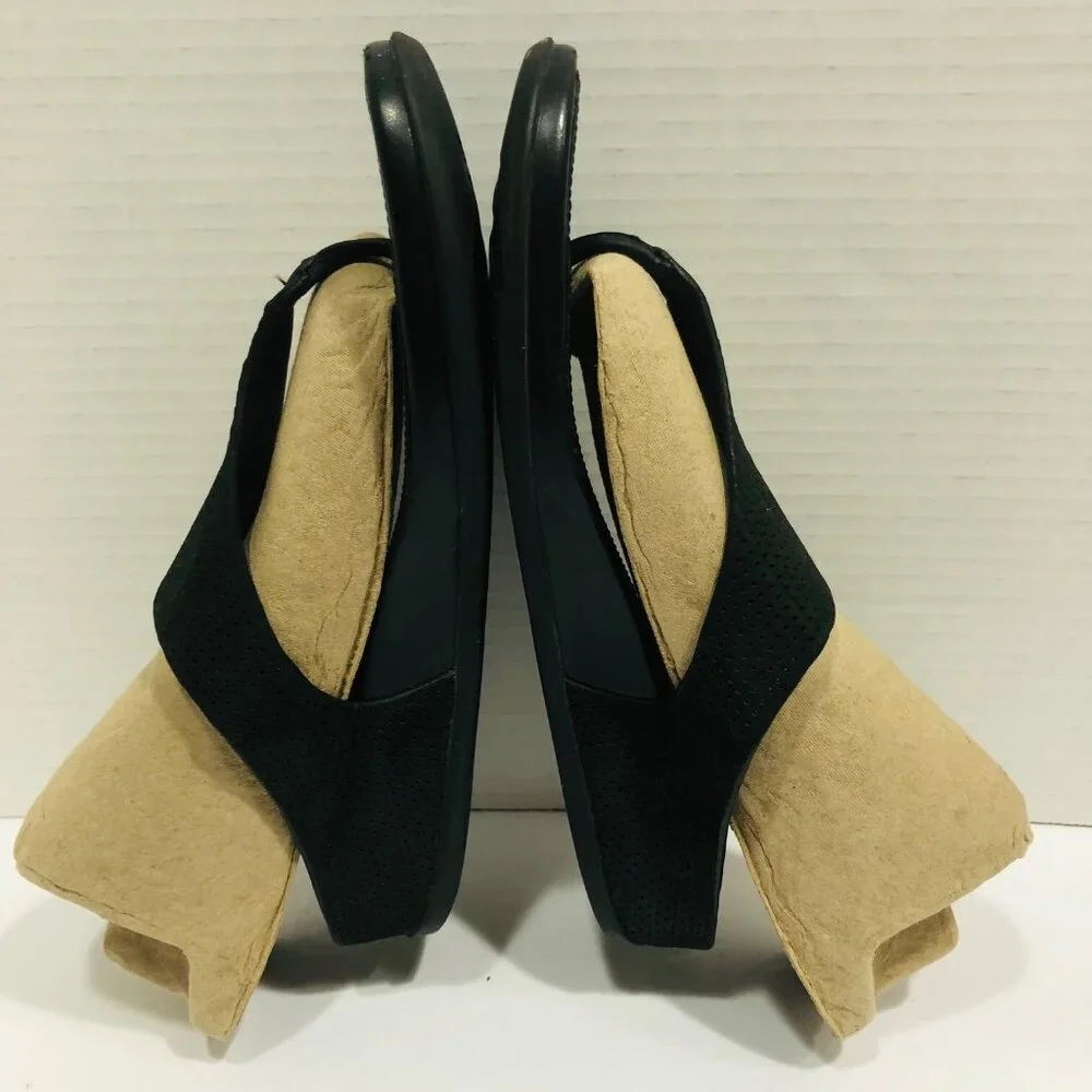 FitFlop Banda Sandals Women 6 Black‎ Leather Perforated Thong Shoe Whimsigoth